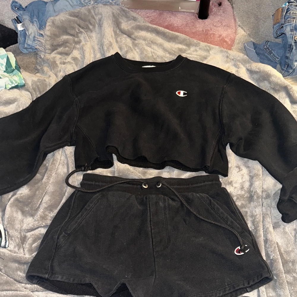 Champion Black Cropped Sweatshirt and Shorts